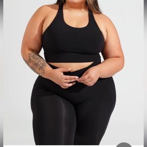 BuffBunny Rosa Sports Bra